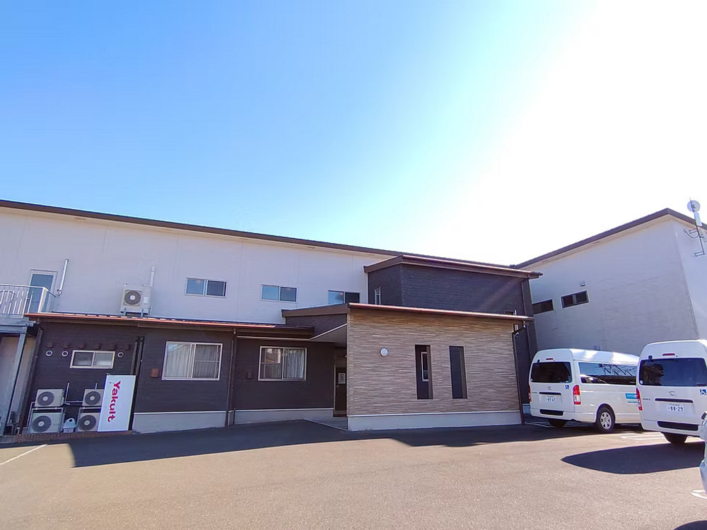 サ高住「ふじがおか おおるりメゾンド安久路」外観